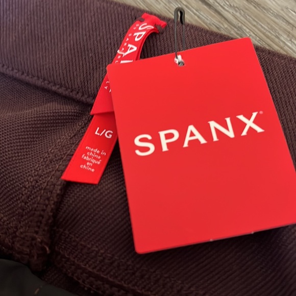 SPANX Jeanish Maroon Pants - Picture 6 of 7